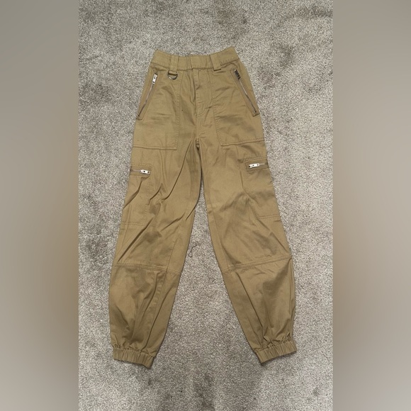 TNA Aritzia cargo pants - Picture 1 of 6